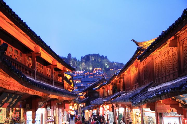 丽江古城在哪里(丽江古城晚上哪里最热闹)