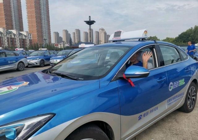 出租车选哪款新能源汽车(北汽新能源汽车出租车怎么样)