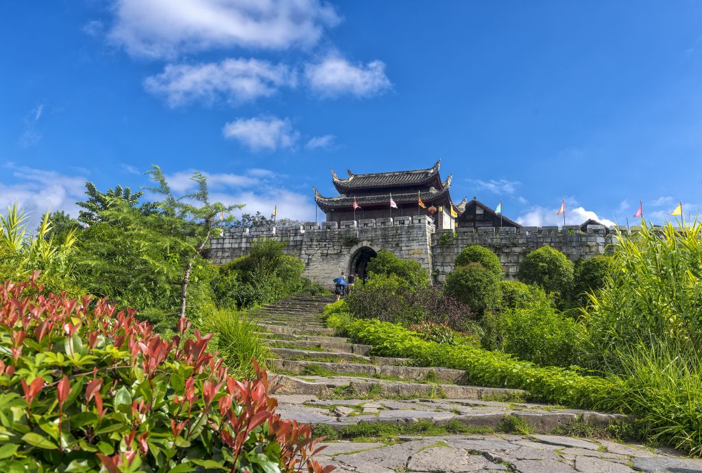 青岩古镇在哪里(青岩古镇在哪里在贵阳哪个区)