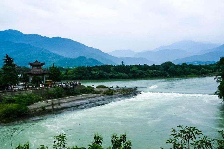 都江堰在哪儿(都江堰在哪个省哪个市)