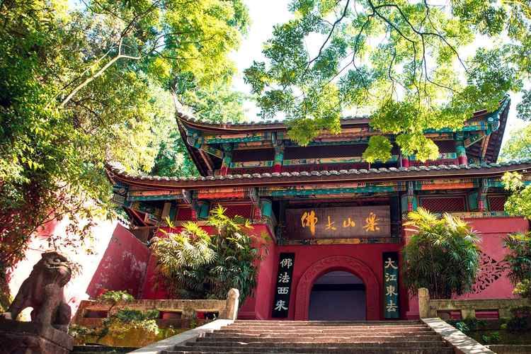 附近寺庙最近在哪里(番禺附近寺庙最近在哪里)