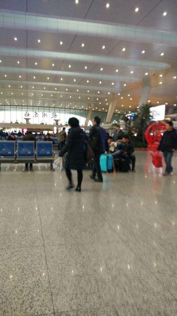 杭州东站的汽车站在哪(杭州东站离哪个汽车站近)