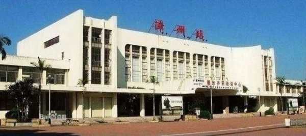 角美火车站在哪里(角美火车站)
