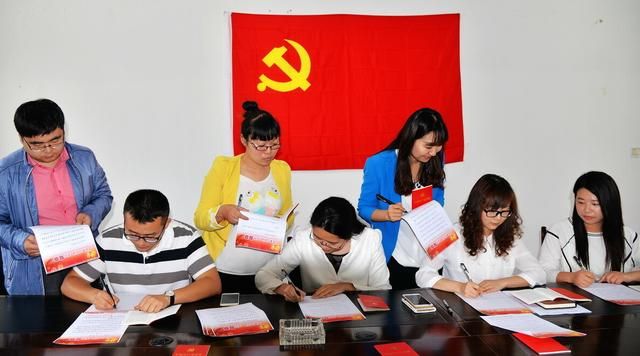大专如何报考公务员(大专毕业怎么考公务员)