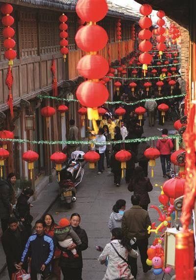 路桥小吃街在哪里(路桥灵山街在哪里)
