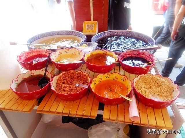 杭州小吃一条街在哪里(杭州小吃一条街)