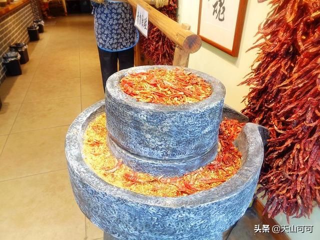 杭州小吃一条街在哪里(杭州小吃一条街)