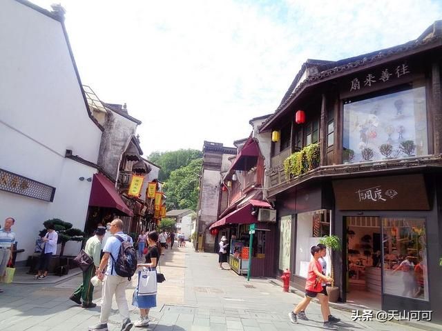 杭州小吃一条街在哪里(杭州小吃一条街)
