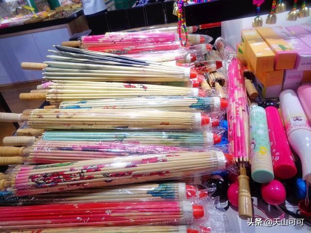 杭州小吃一条街在哪里(杭州小吃一条街)