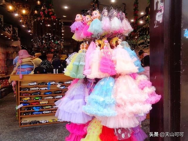 杭州小吃一条街在哪里(杭州小吃一条街)