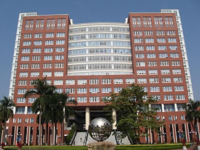 暨南在哪里(济南在哪里哪个省)