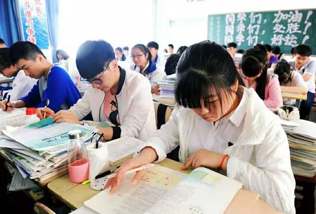 重庆排名前5的高中(重庆排名前十的高中)