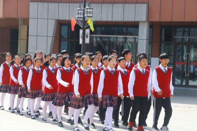 十堰市十二中在哪儿(十堰市十二中)