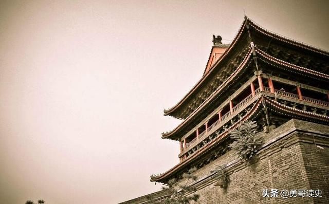 钟楼在哪个区(钟楼在哪个区哪条街)