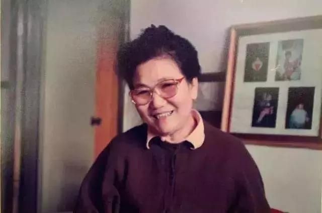 赵丽蓉货真价实字在哪(赵丽蓉货真价实四个字在哪里)