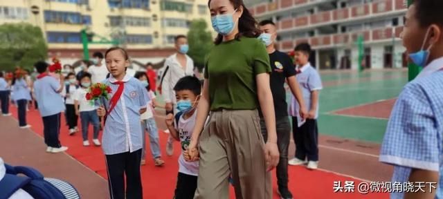 小时候第一小学在哪(小时候第一小学)