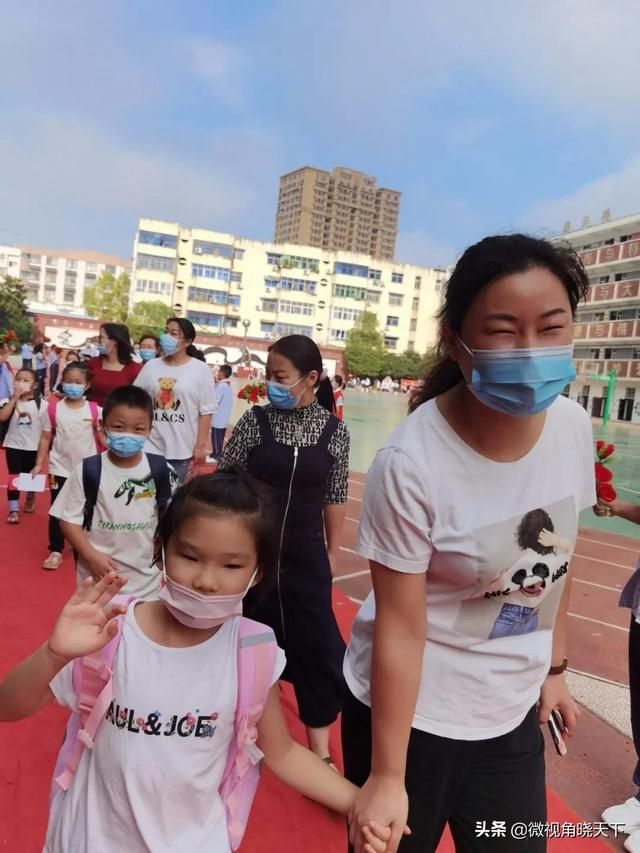 小时候第一小学在哪(小时候第一小学)