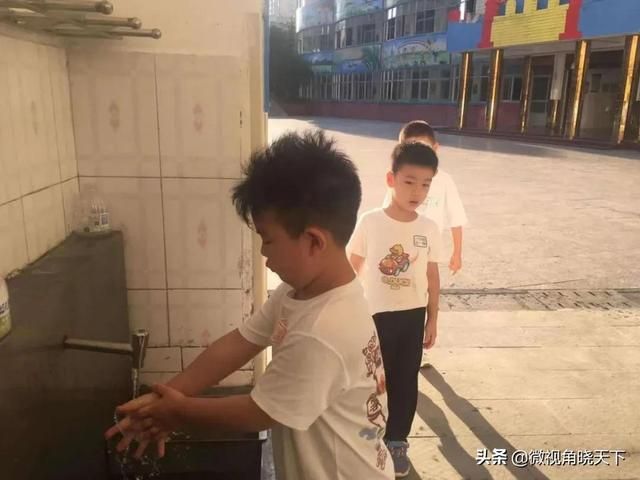 小时候第一小学在哪(小时候第一小学)