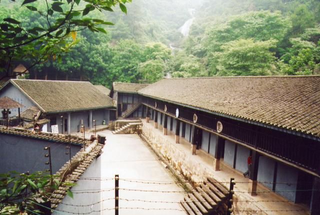 重庆渣滓洞在哪里(重庆渣滓洞在哪个区)