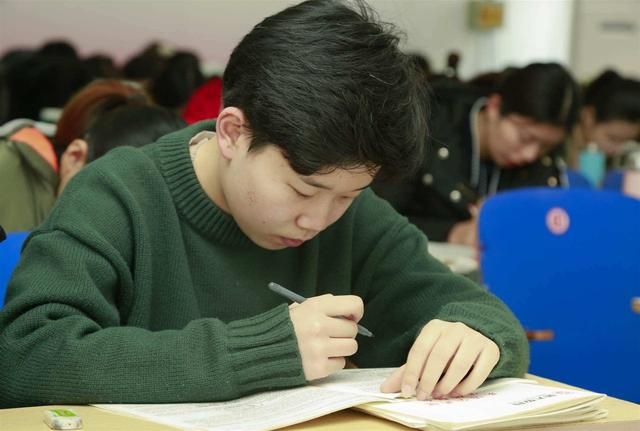 2021年专科生考研究生(2021年专科升本科的学校都有哪些)