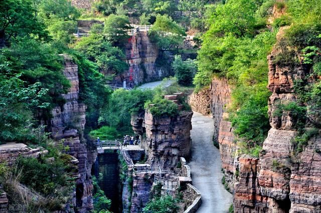 郭亮万仙山在哪个城市(万仙山是河南哪个城市)