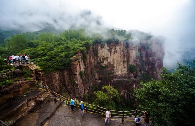 郭亮万仙山在哪个城市(万仙山是河南哪个城市)