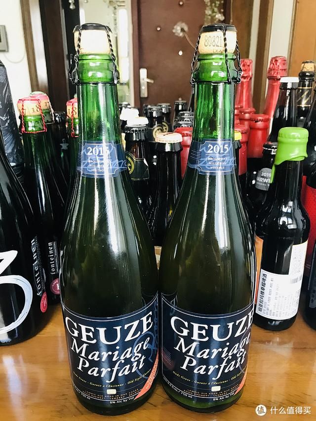 W12贴在哪(W12贴在哪个位)