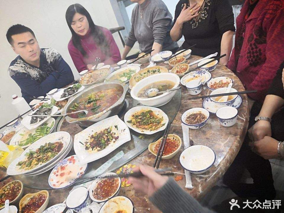 红市会在哪(红诗会诗歌朗诵)