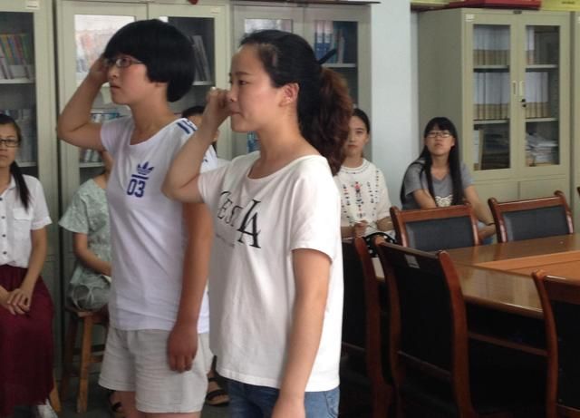 在校大学生入党流程(在校大学生入党流程中政治审核到哪个步骤)