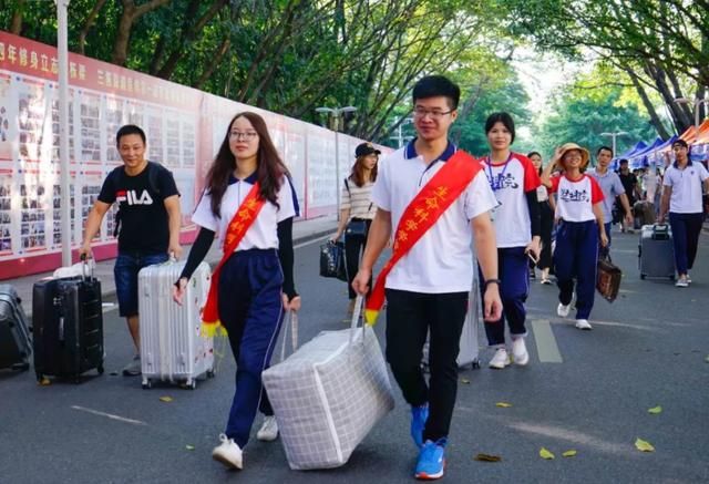 2021年的大一什么时候毕业(2021年大一什么时候大四毕业)