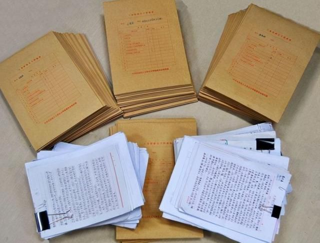 大学生毕业后档案在哪里(大学毕业生档案放哪里)