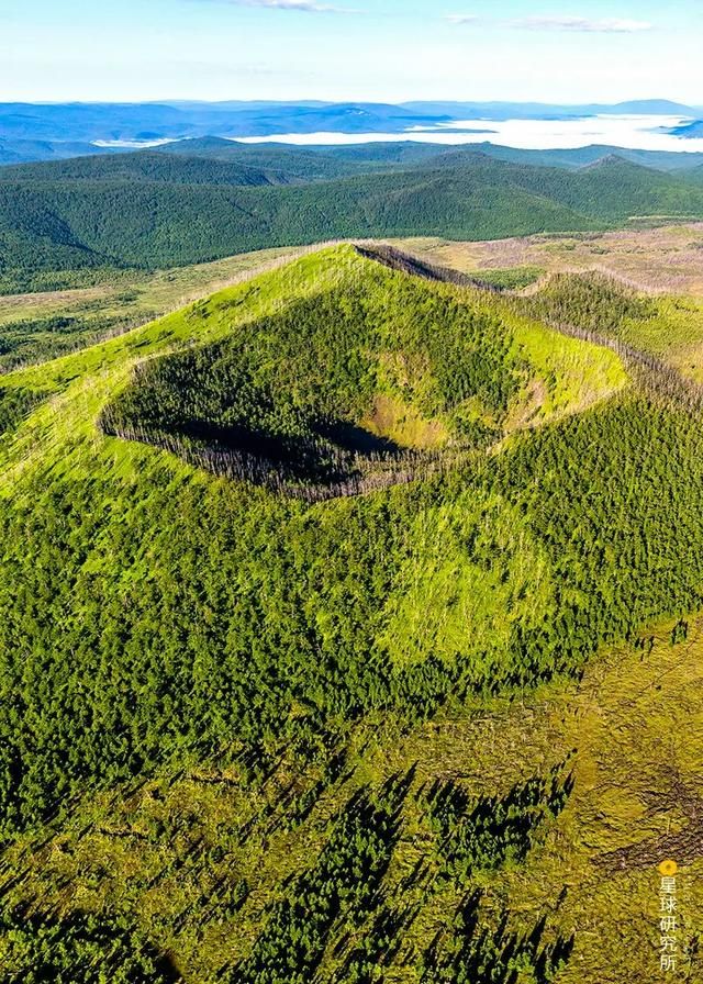 包含火山带在哪里的词条
