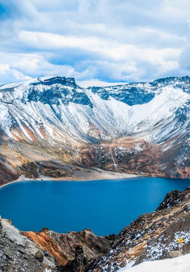 包含火山带在哪里的词条