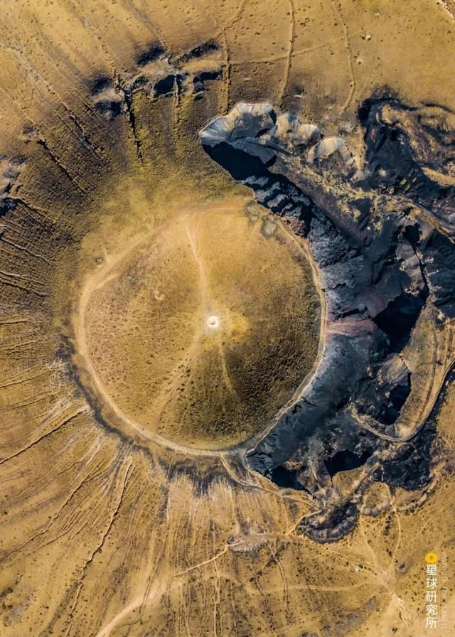 包含火山带在哪里的词条