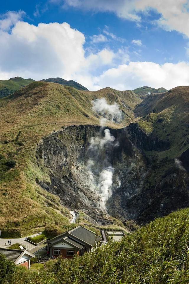 包含火山带在哪里的词条
