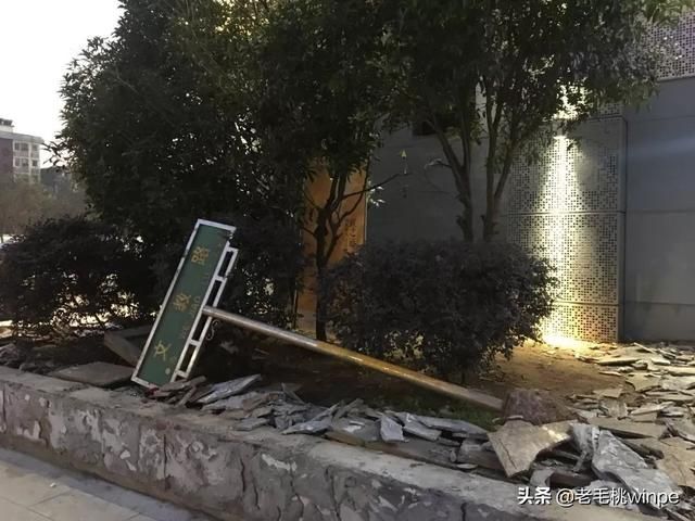 电脑内存在哪里(电脑内存在哪里看)