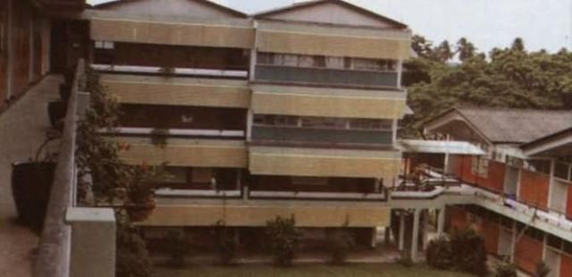 学校集体照诡异在哪(日本集体照诡异在哪里)