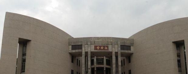 学校集体照诡异在哪(日本集体照诡异在哪里)