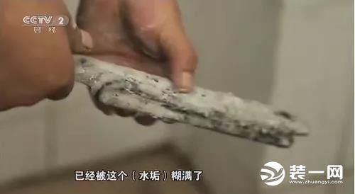 热水器排水口在哪里(热水器排水孔漏水怎么办)