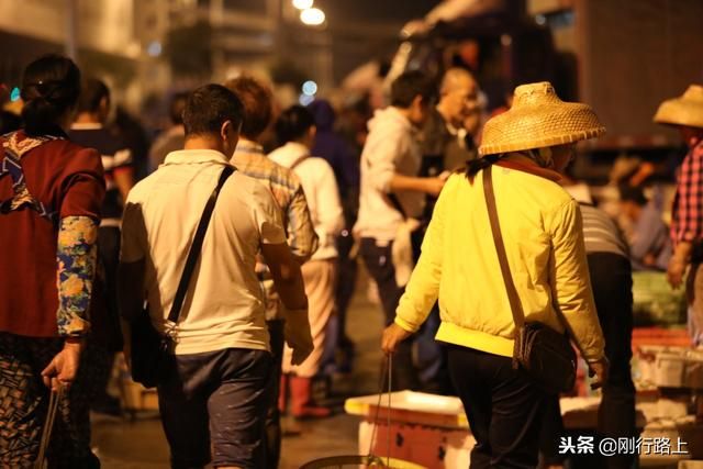 三亚码头在哪(三亚军港可以参观吗)
