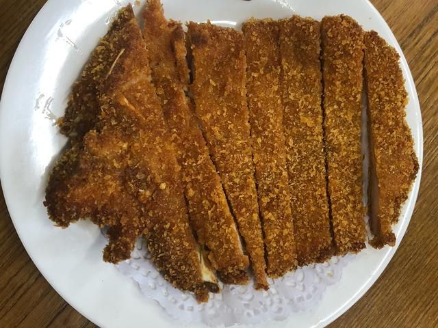 南京路小吃街在哪里(南京路步行街)