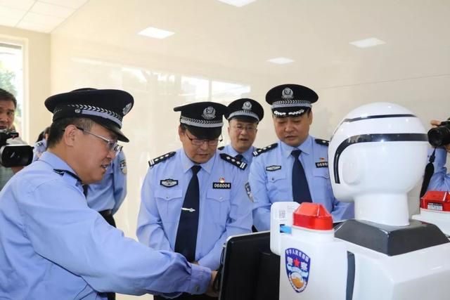 宣化办理身份证在哪里(凌海市公安局办身份证)