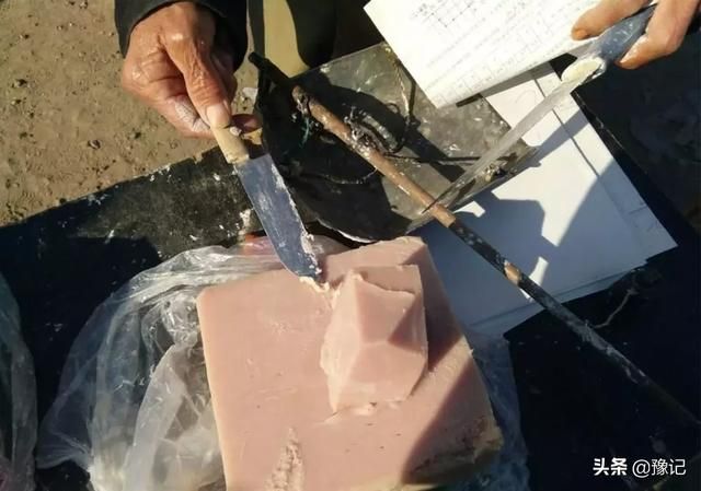 手上胰腺在哪个位置(女人胰腺不好的症状)
