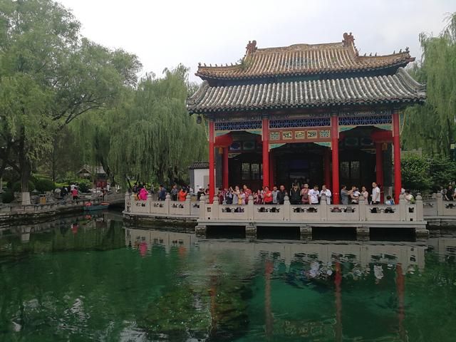 爷孙在哪里(淘气爷孙第二部)