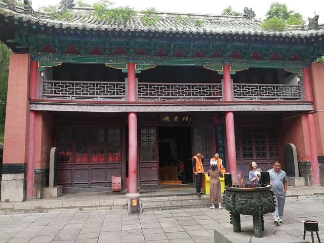 爷孙在哪里(淘气爷孙第二部)