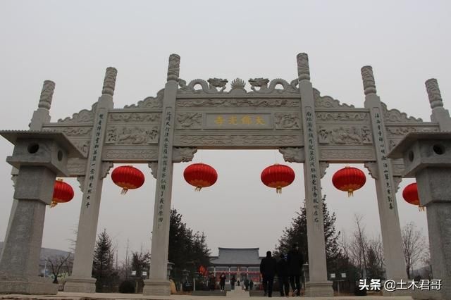 保定凤凰山在哪(保定凤凰城)