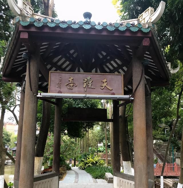 耳门在哪(耳门在哪个位置)