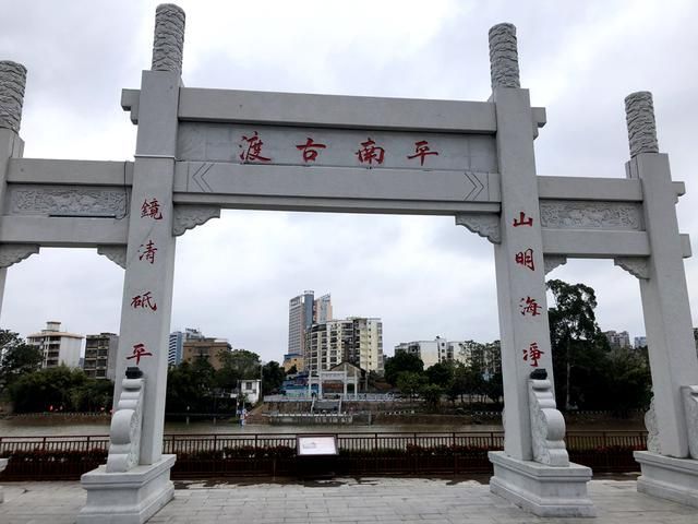 耳门在哪(耳门在哪个位置)