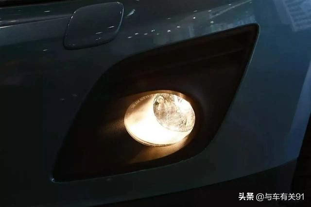 雾灯开关在哪(06款别克君威后雾灯开关在哪)