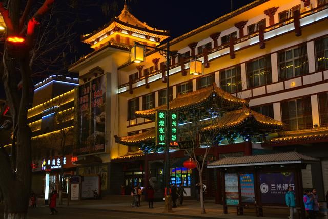 敦煌夜市在哪(敦煌夜市简介)
